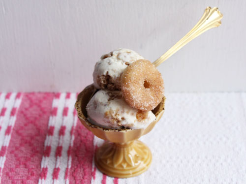 Cinnamon Sugar Donut Ice Cream Sundae // take a megabite
